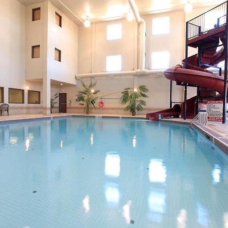 Coast Grimshaw Hotel & Suites Bagian luar foto