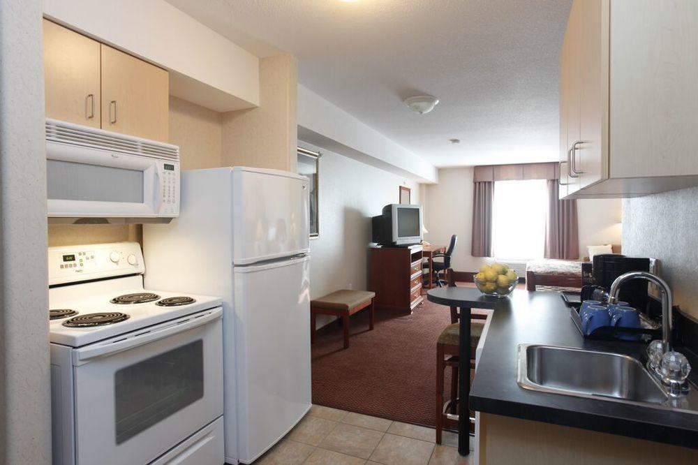 Coast Grimshaw Hotel & Suites Bagian luar foto