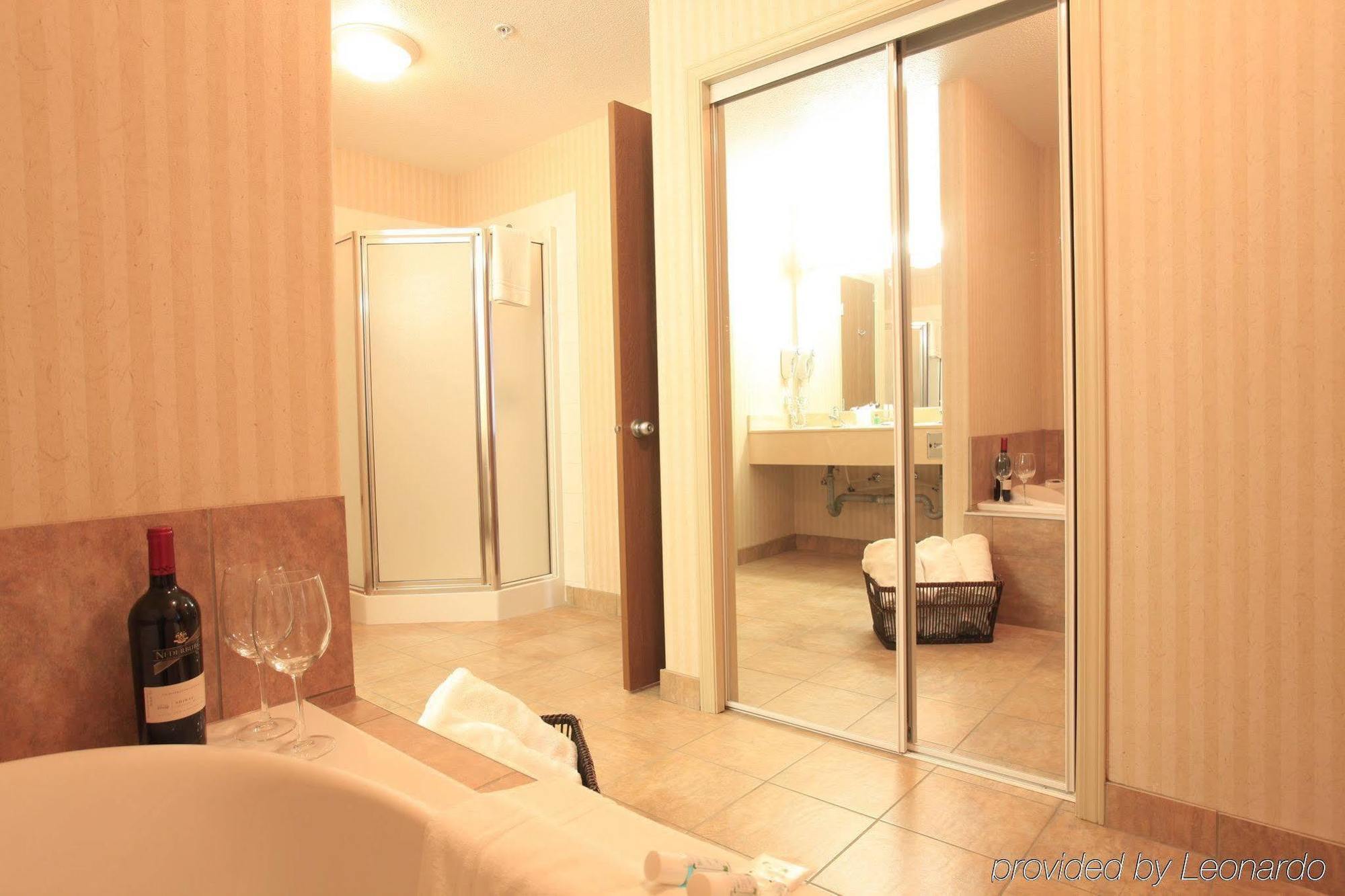 Coast Grimshaw Hotel & Suites Bagian luar foto