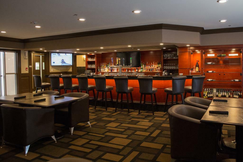 Coast Grimshaw Hotel & Suites Bagian luar foto